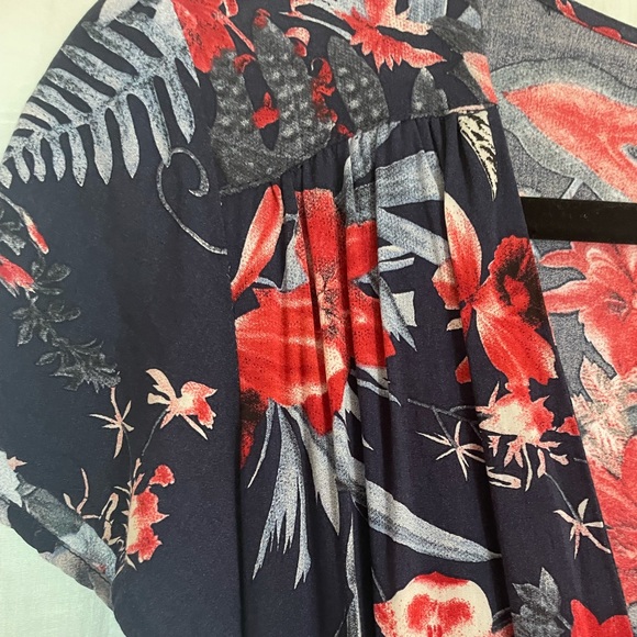 XIX PALMS Navy blue & Red floral maxi - Picture 5 of 8